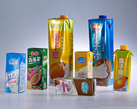 WSFM1100-2000型液體奶、飲料紙盒專用材料擠出復(fù)合淋膜機(jī)